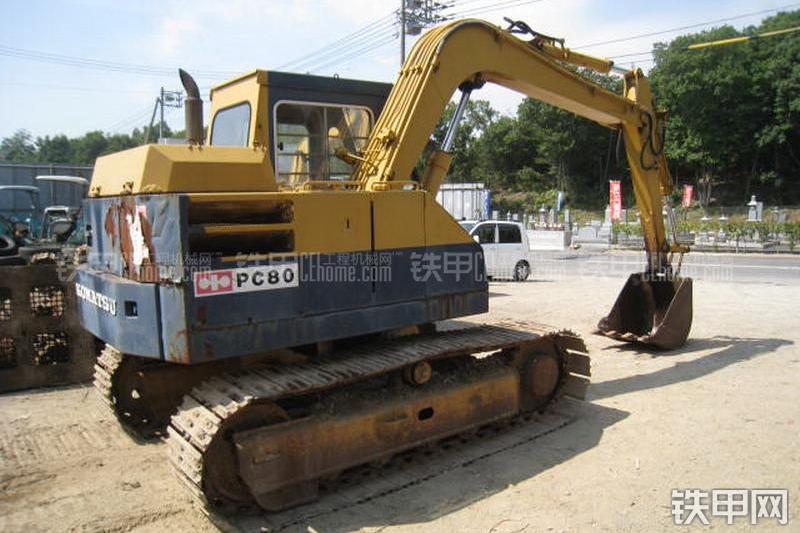 小松PC80-1挖掘机整机外观