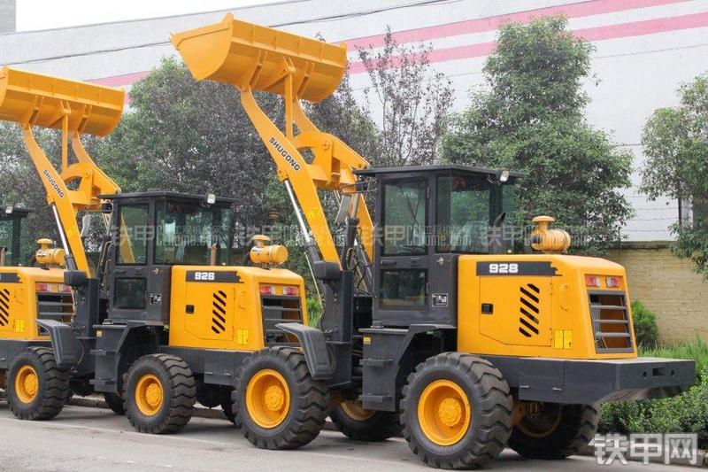 沭工ZL928装载机整机外观