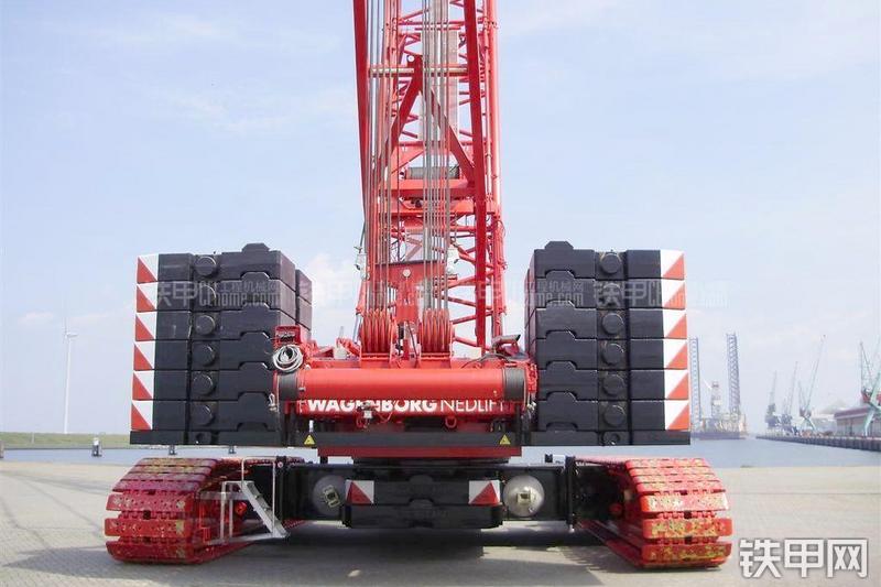 特雷克斯CC2200起重机整机外观