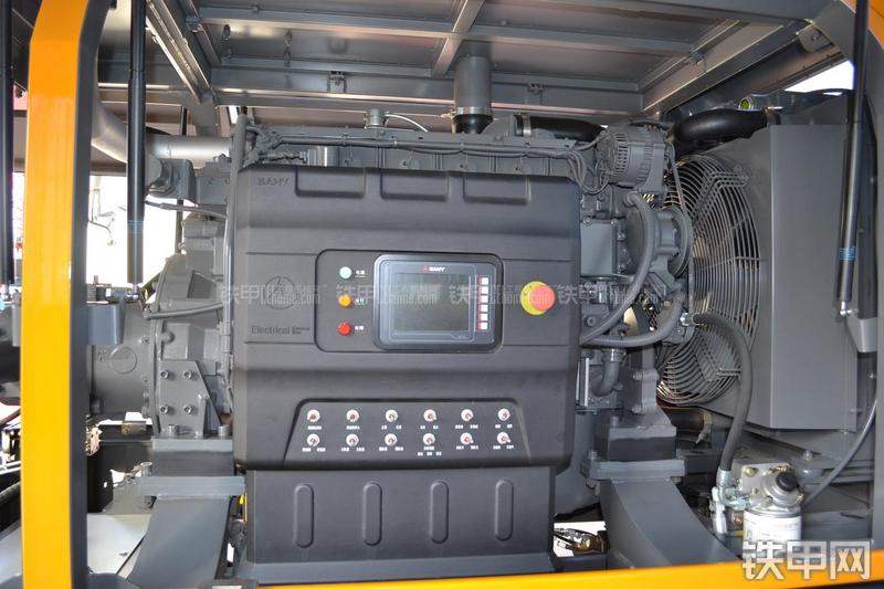 三一重工HBT60C-1816IIID拖泵局部