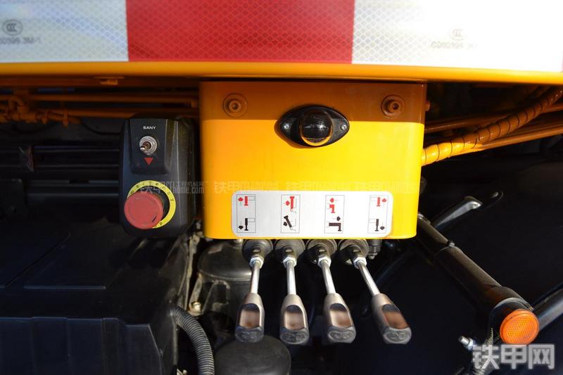 三一重工SY5418THB-56E(6)泵车局部