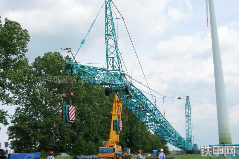 特雷克斯TC2500起重机整机外观