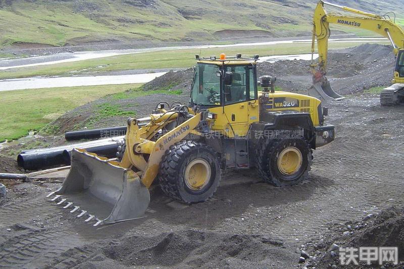 小松WA320-5装载机其他