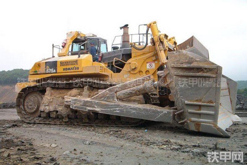小松D575A-3推土机其他