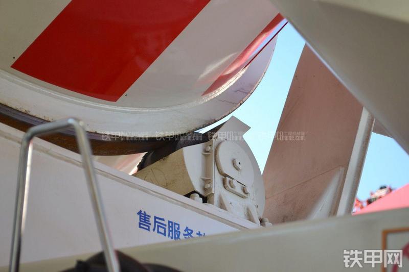 三一重工SY5310GJB1-15AR搅拌运输车局部