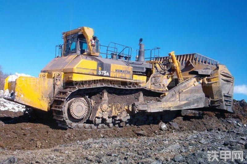 小松D575A-3推土机其他
