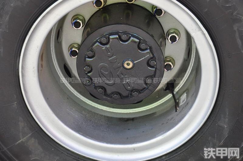 华菱星马AH5259GJB4搅拌运输车局部