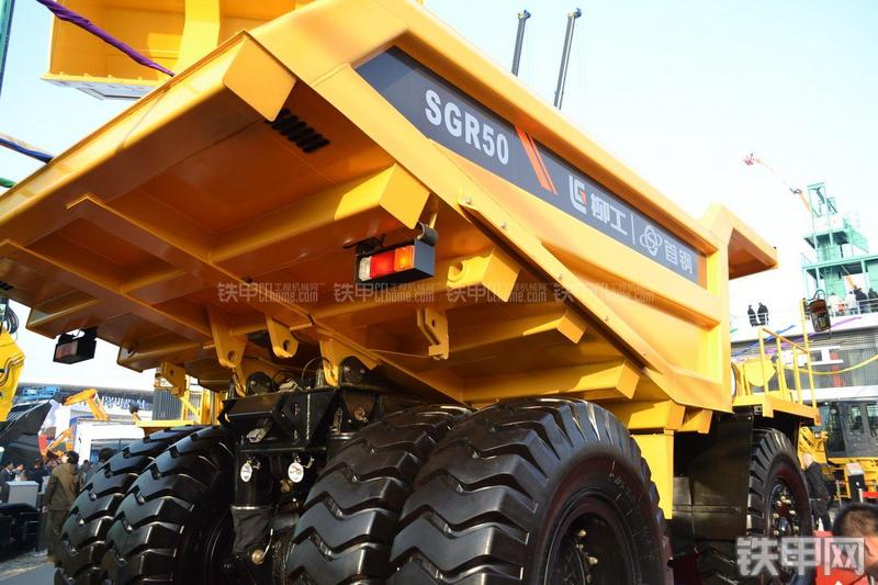 柳工SGR50非公路自卸车局部