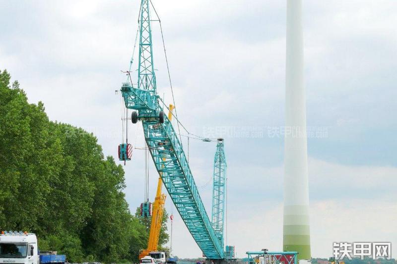 特雷克斯TC2500起重机整机外观