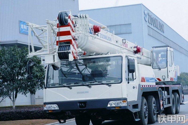 中联重科QY50V531起重机整机外观