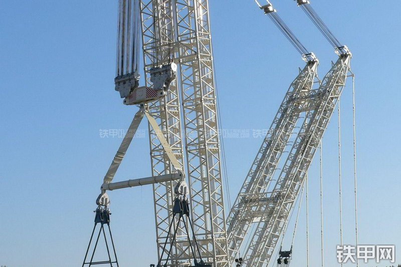 特雷克斯CC8800起重机整机外观