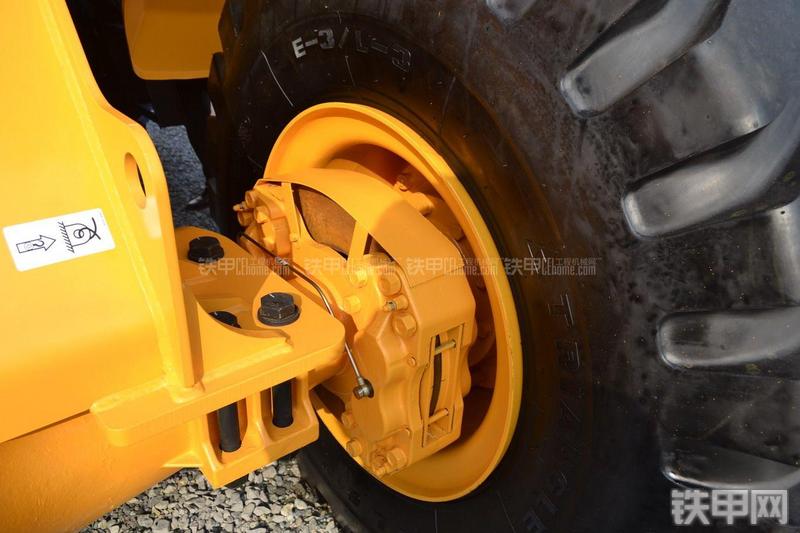 现代HL850G装载机局部