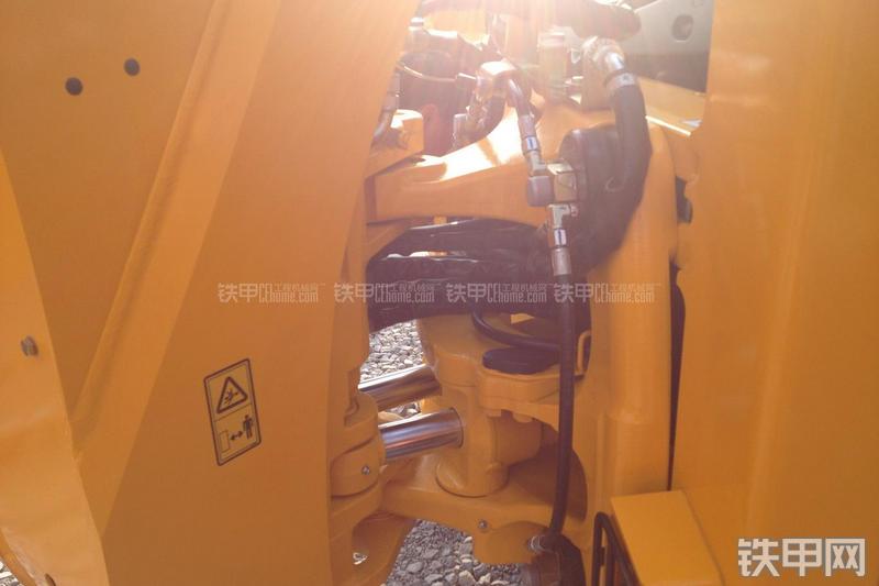 杰西博3CX-ECO挖掘装载机局部