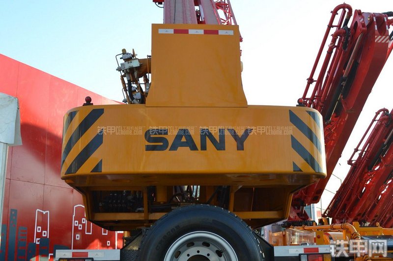 三一重工STC750起重机整机外观