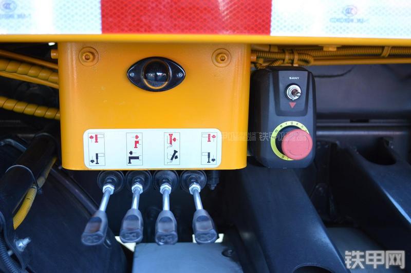 三一重工SY5418THB-56E(6)泵车局部