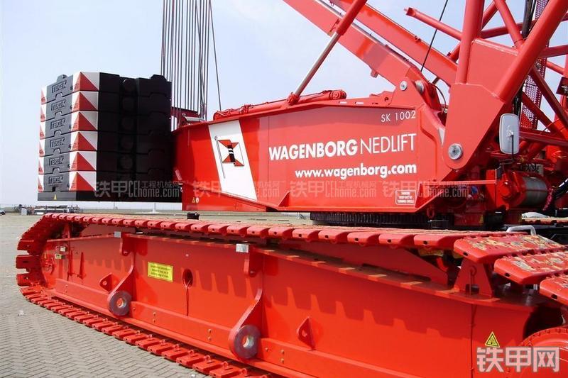 特雷克斯CC2200起重机整机外观