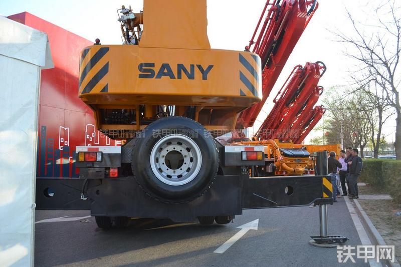 三一重工STC750起重机整机外观