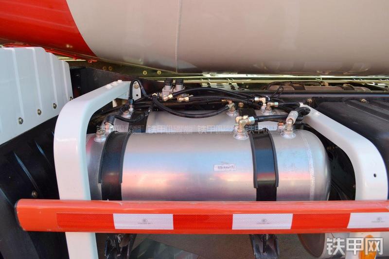 三一重工SY5310GJB1-15AR搅拌运输车局部