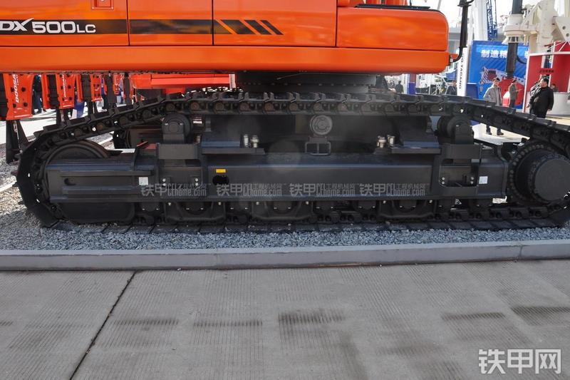 迪万伦DX500LC挖掘机局部