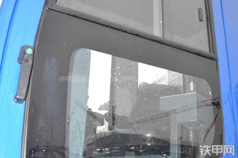 恒天九五JVD3500水平定向钻局部