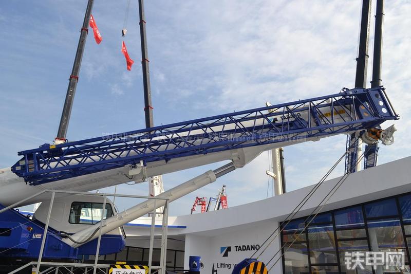 北起多田野GR-800EX起重机局部