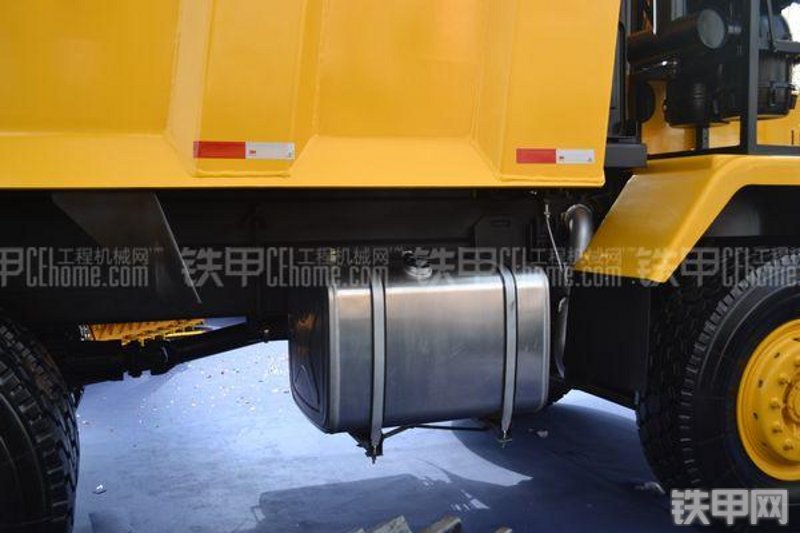 国机洛建GZL3606非公路自卸车局部