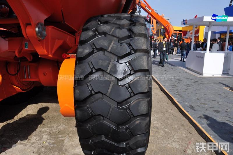 迪万伦DA40非公路自卸车局部