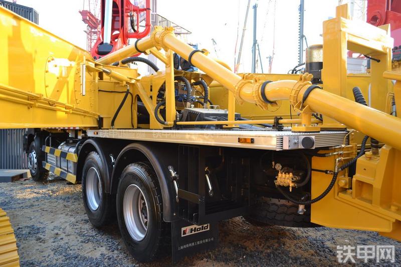 鸿得利HDL5330THB(4653D)泵车局部