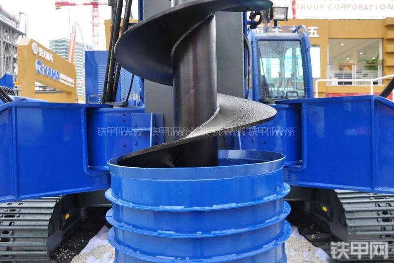 恒天九五JU90长螺旋钻机局部