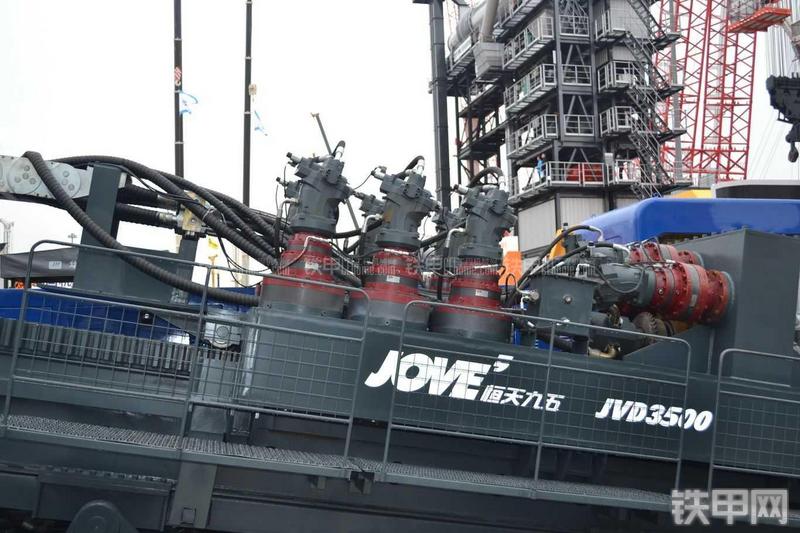 恒天九五JVD3500水平定向钻局部