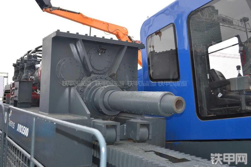 恒天九五JVD3500水平定向钻局部