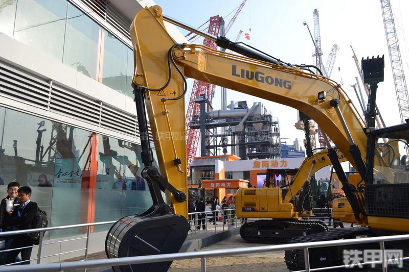 柳工CLG918E挖掘机局部