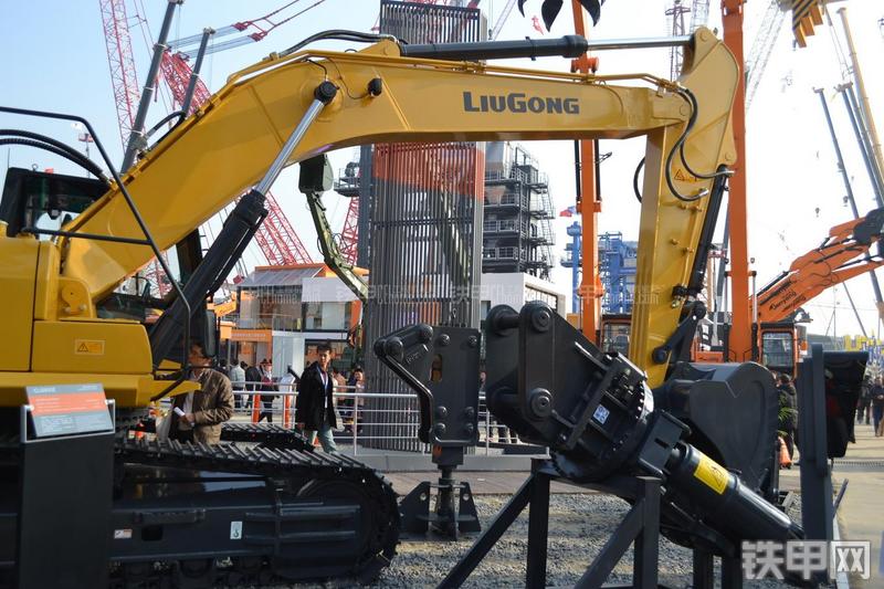 柳工CLG930E挖掘机局部