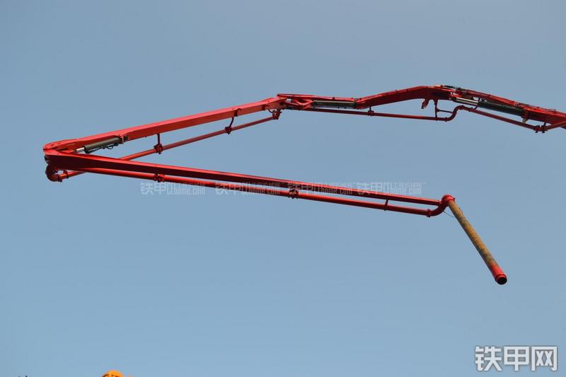 鸿得利HDL5330THB(4653D)泵车局部