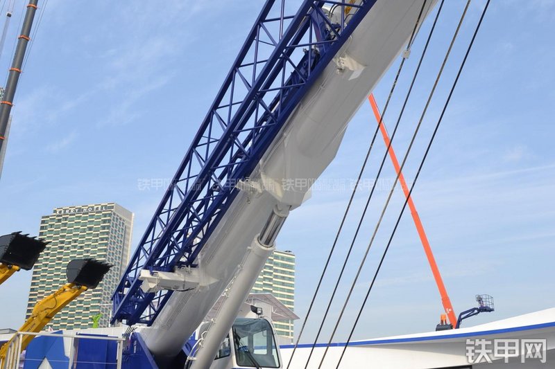 北起多田野GR-800EX起重机整机外观