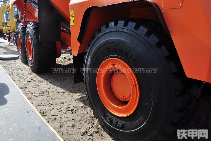 迪万伦DA40非公路自卸车局部