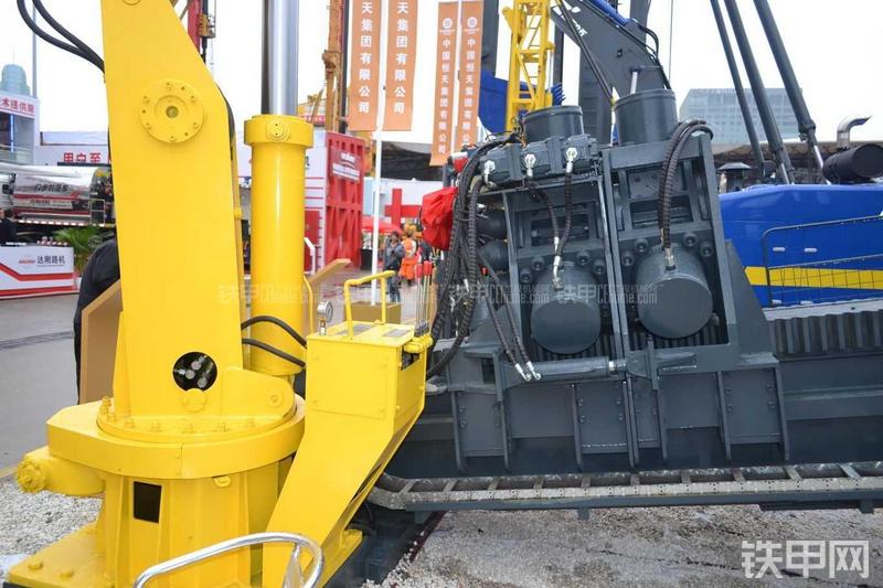 恒天九五JVD3500水平定向钻局部