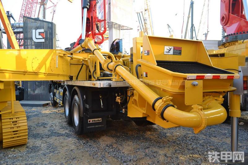 鸿得利HDL5330THB(4653D)泵车局部