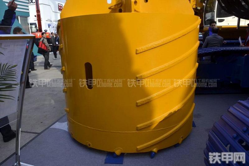 宝峨BG25（BT70主机）旋挖钻局部