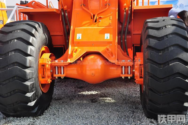 迪万伦DL507装载机局部