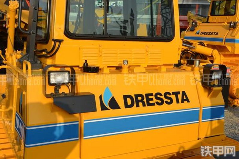 柳工TD-14M推土机局部