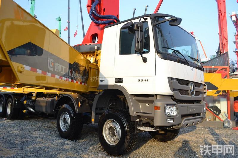 鸿得利HDL5530THB(6365E)泵车局部