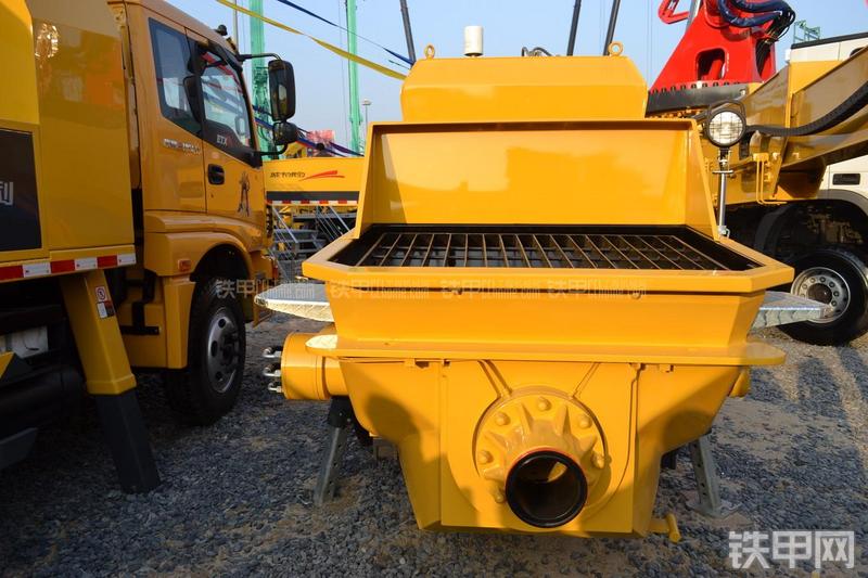 鸿得利HBT60-16-132E拖泵局部