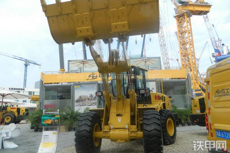 成工CG946G装载机局部