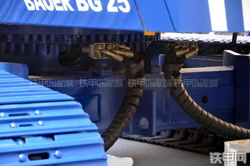 宝峨BG25（BT70主机）旋挖钻局部