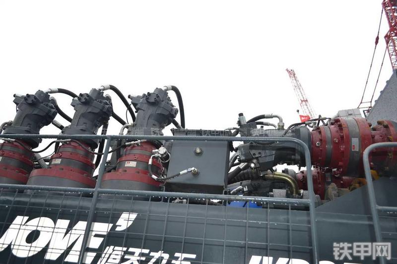 恒天九五JVD3500水平定向钻局部