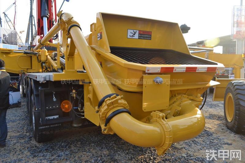 鸿得利HDL5530THB(6365E)泵车局部