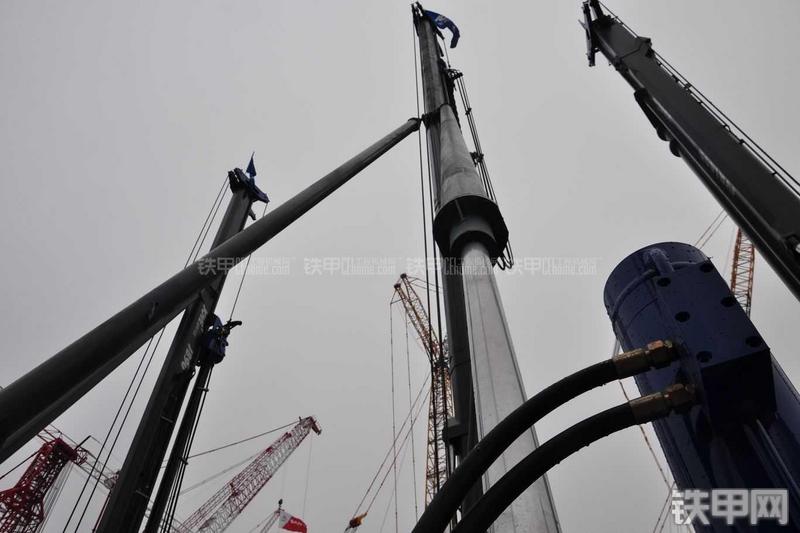 恒天九五JU90长螺旋钻机局部