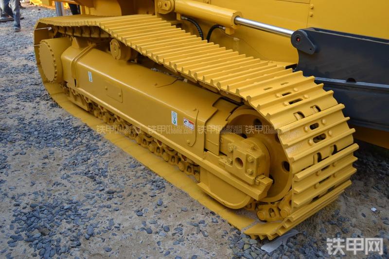 柳工CLGB110推土机局部