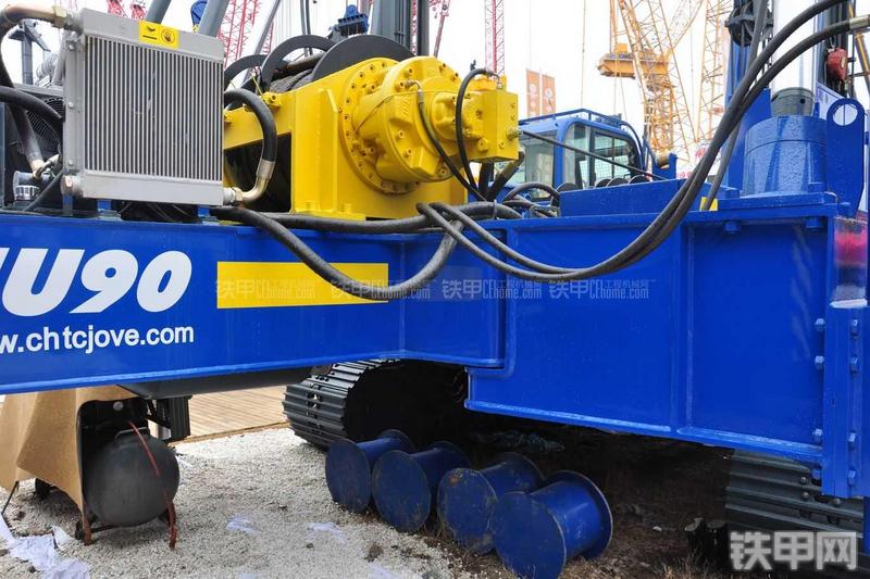 恒天九五JU90长螺旋钻机局部